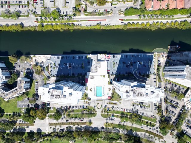 3625 N Country Club Dr 2409, Aventura, FL 33180