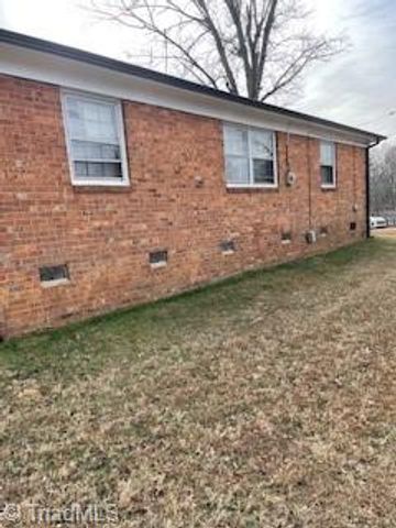 1031 Shea Court, Winston-salem, NC 27107