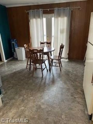 1031 Shea Court, Winston-salem, NC 27107