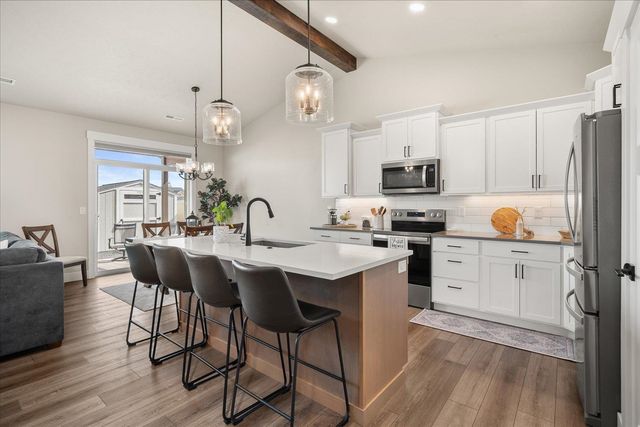 18114 N Nevada Rd, Colbert, WA 99005