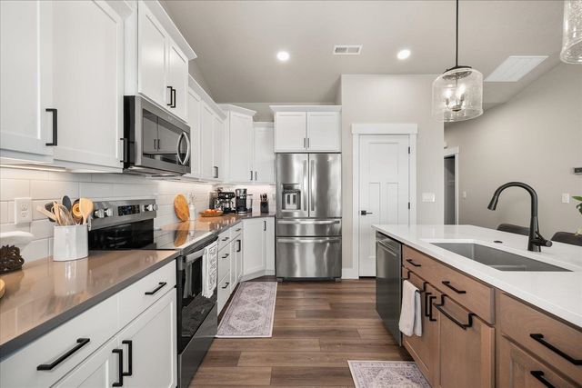 18114 N Nevada Rd, Colbert, WA 99005