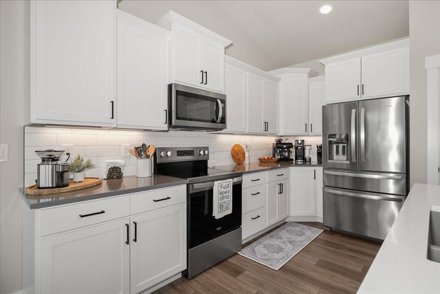 18114 N Nevada Rd, Colbert, WA 99005