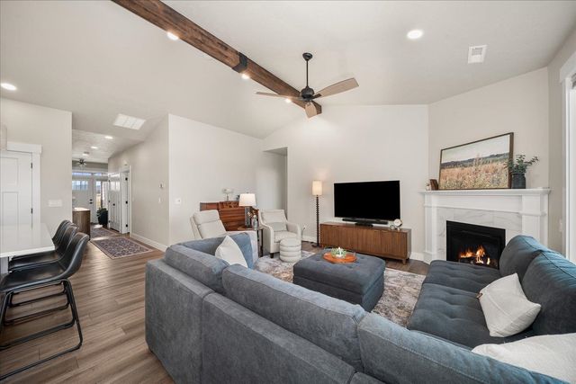 18114 N Nevada Rd, Colbert, WA 99005