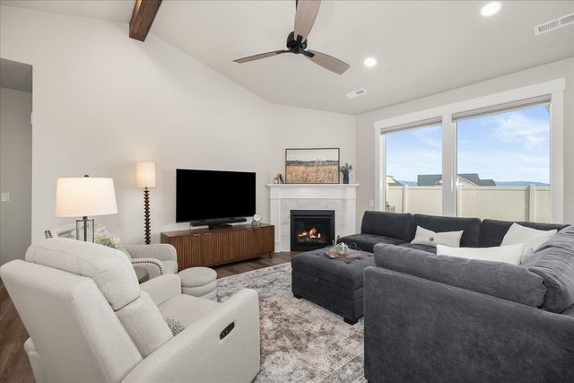 18114 N Nevada Rd, Colbert, WA 99005