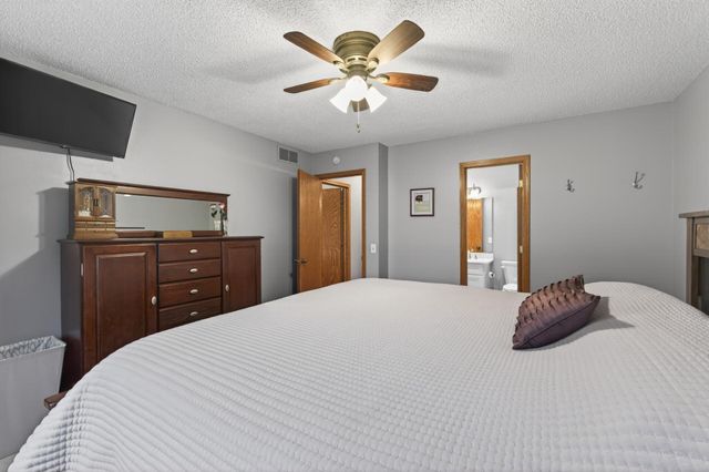 13625 Zarthan Avenue S, Savage, MN 55378