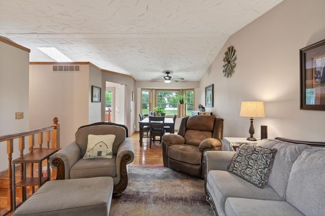 13625 Zarthan Avenue S, Savage, MN 55378