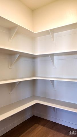 10720 Tatuk Way, Bakersfield, CA 93311