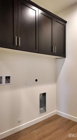 10720 Tatuk Way, Bakersfield, CA 93311