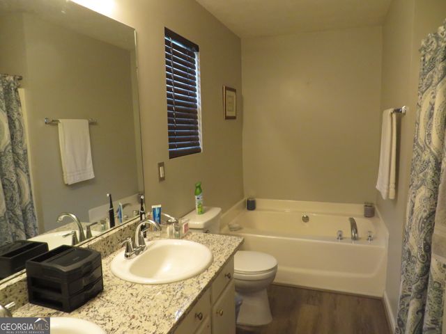 105 Whistle Way, Locust Grove, GA 30248