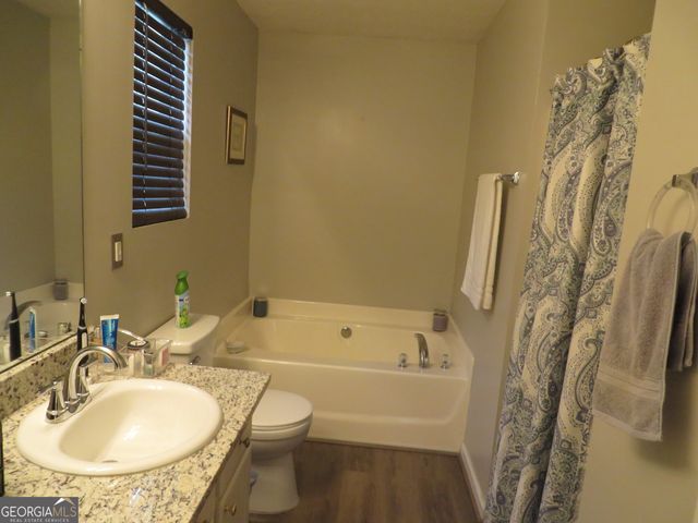 105 Whistle Way, Locust Grove, GA 30248