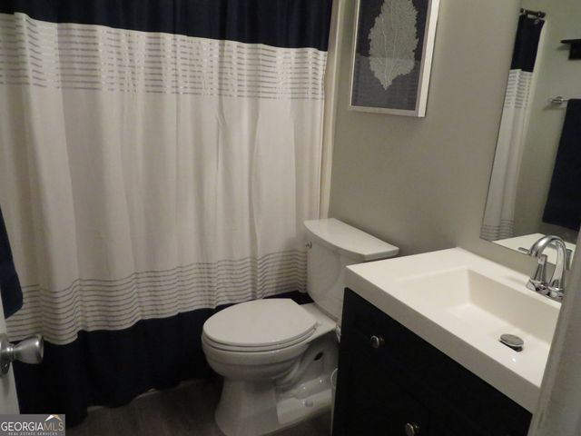 105 Whistle Way, Locust Grove, GA 30248