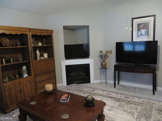 105 Whistle Way, Locust Grove, GA 30248