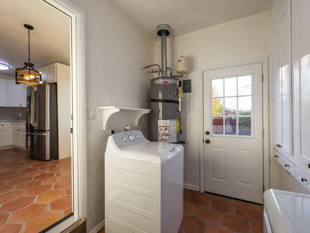 3011 Truman Street NE, Albuquerque, NM 87110