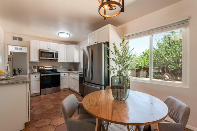 3011 Truman Street NE, Albuquerque, NM 87110