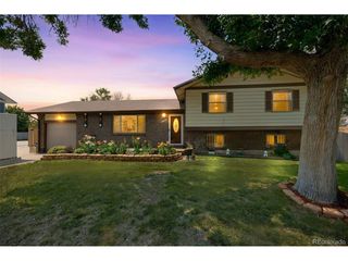 4725 Topeka Ct, Denver, CO 80239