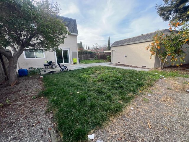 2532 Beaufort Ct, Fairfield, CA 94533