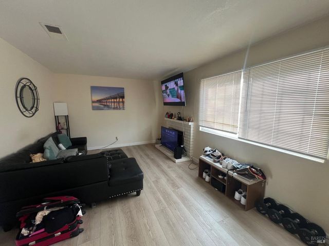 2532 Beaufort Ct, Fairfield, CA 94533