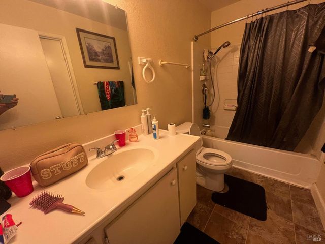 2532 Beaufort Ct, Fairfield, CA 94533