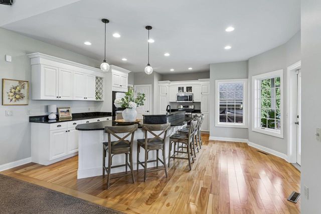5476 Walden Bay Drive, Waunakee, WI 53597
