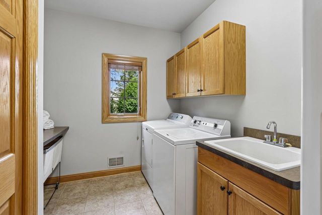 5476 Walden Bay Drive, Waunakee, WI 53597