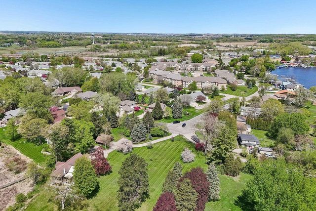 5476 Walden Bay Drive, Waunakee, WI 53597
