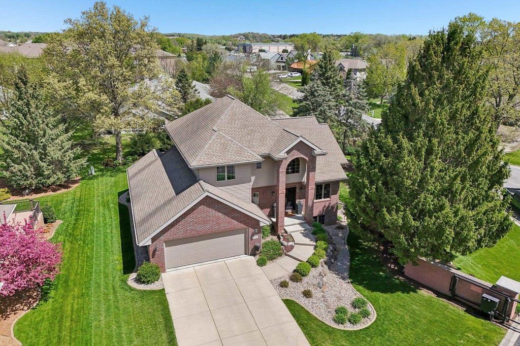 5476 Walden Bay Drive, Waunakee, WI 53597