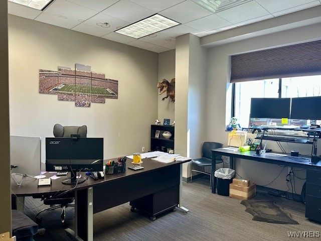 18 Lancaster Parkway, Lancaster, NY 14086