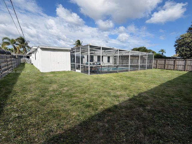 5416 Jefferson St, Hollywood, FL 33021