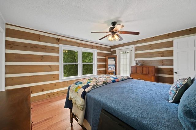 200 Duke Ln, Livingston, TN 38570