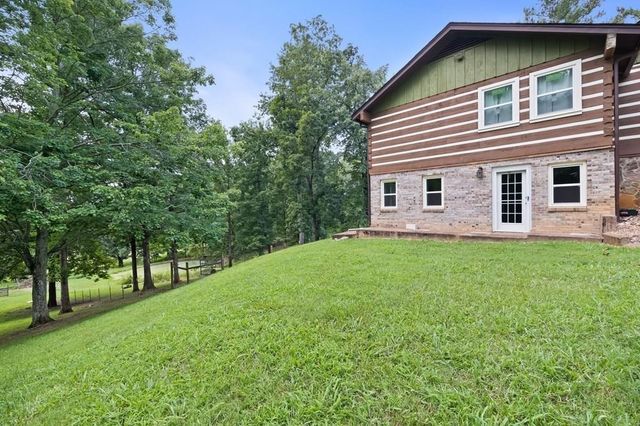 200 Duke Ln, Livingston, TN 38570