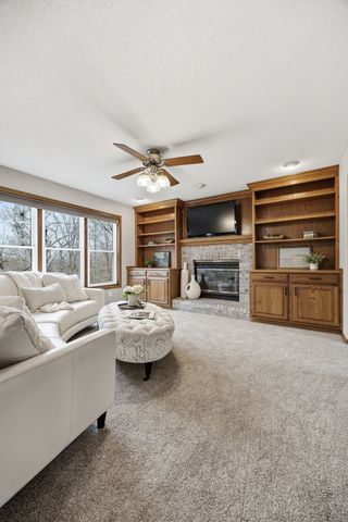 3905 Riverside Drive NE, Cedar Rapids, IA 52402