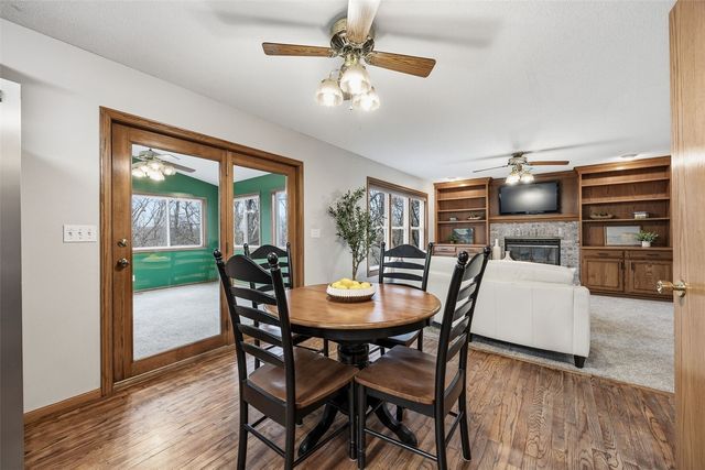 3905 Riverside Drive NE, Cedar Rapids, IA 52402