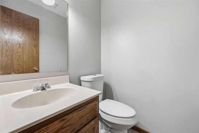 3905 Riverside Drive NE, Cedar Rapids, IA 52402