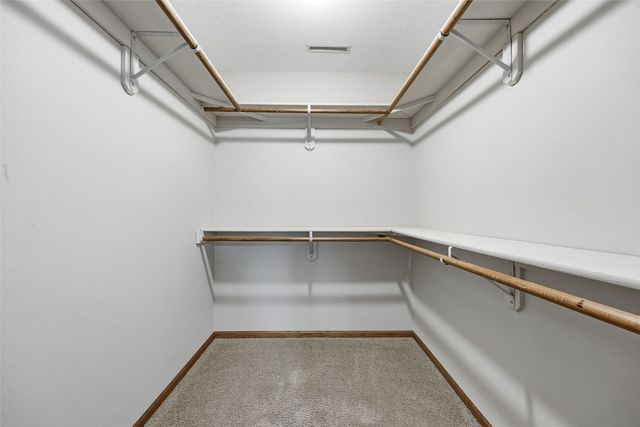 3905 Riverside Drive NE, Cedar Rapids, IA 52402