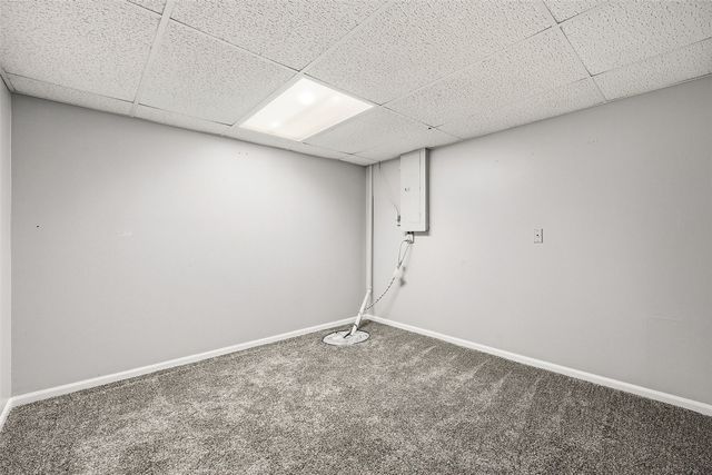 3905 Riverside Drive NE, Cedar Rapids, IA 52402