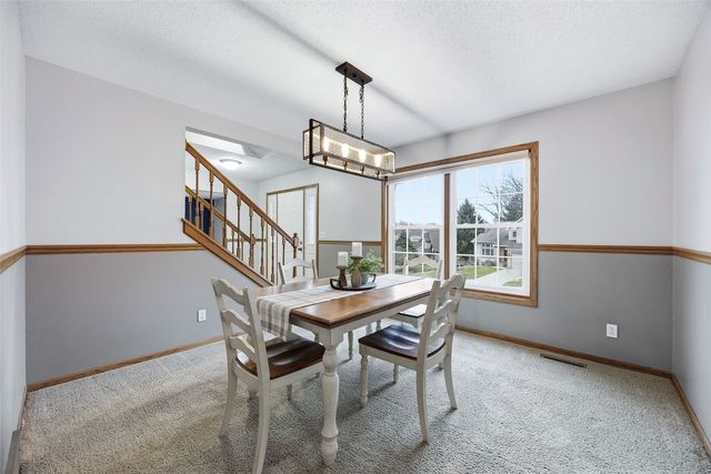 3905 Riverside Drive NE, Cedar Rapids, IA 52402