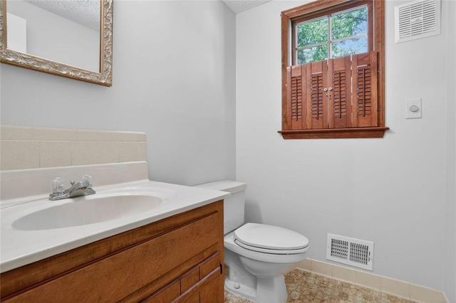 1905 Holly Springs Road, Marietta, GA 30062