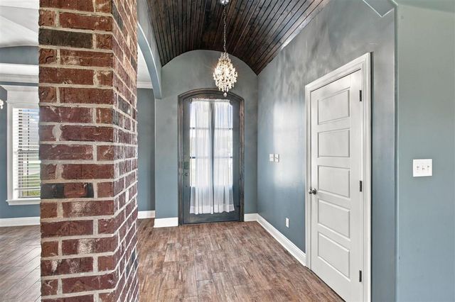 2321 Regena Drive, Lake Charles, LA 70611
