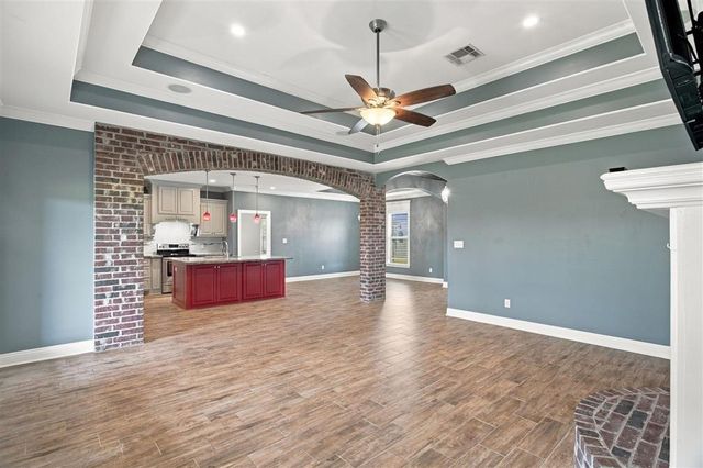 2321 Regena Drive, Lake Charles, LA 70611