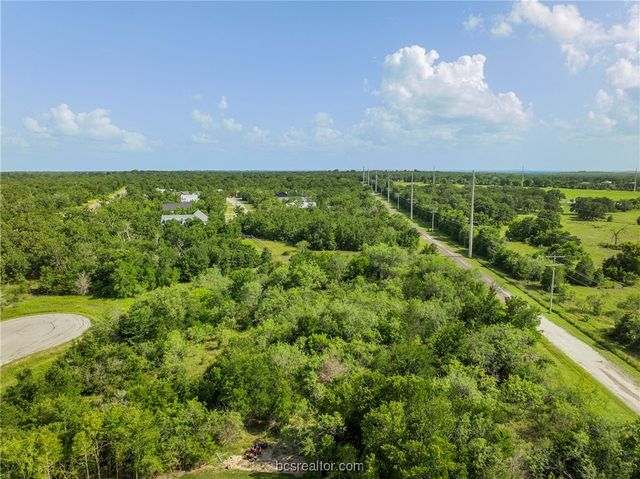 4024 Hollow Court, College Station, TX 77845