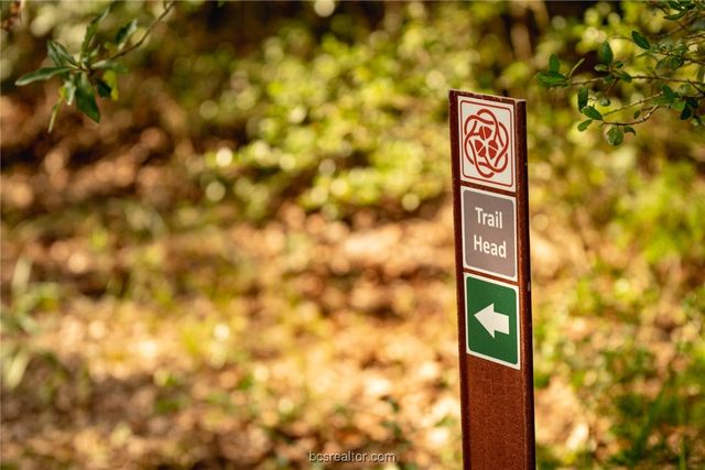 4024 Hollow Court, College Station, TX 77845