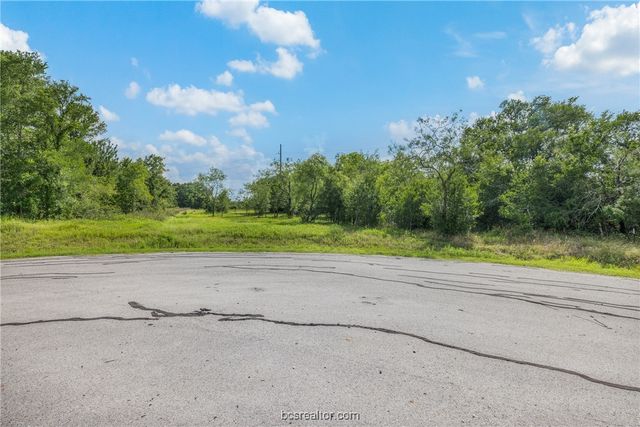 4024 Hollow Court, College Station, TX 77845