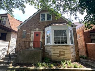 5137 N Lowell Avenue, Chicago, IL 60630