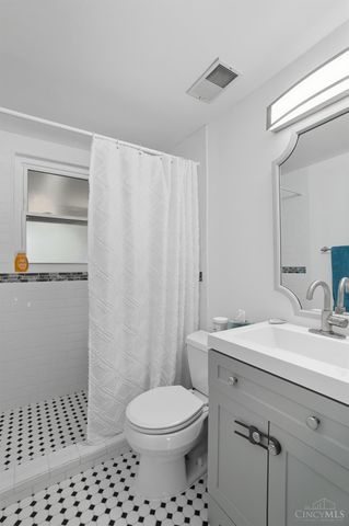 6617 Kirkland Drive, Cincinnati, OH 45224