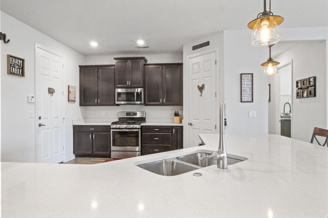 10009 SW Trumpet Tree Circle, Port St Lucie, FL 34987