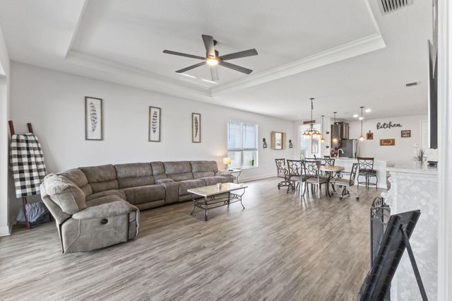 10009 SW Trumpet Tree Circle, Port St Lucie, FL 34987