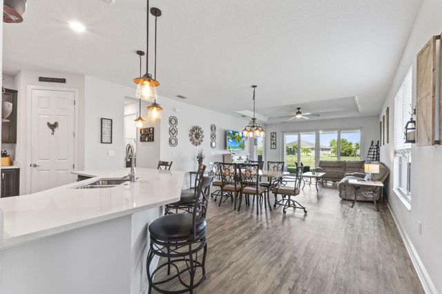 10009 SW Trumpet Tree Circle, Port St Lucie, FL 34987