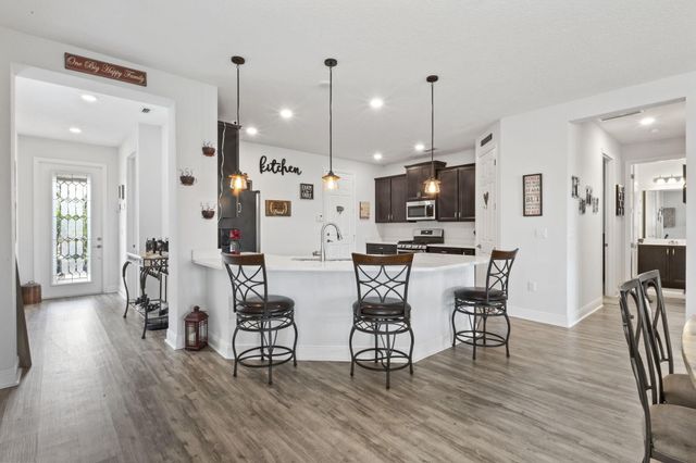 10009 SW Trumpet Tree Circle, Port St Lucie, FL 34987