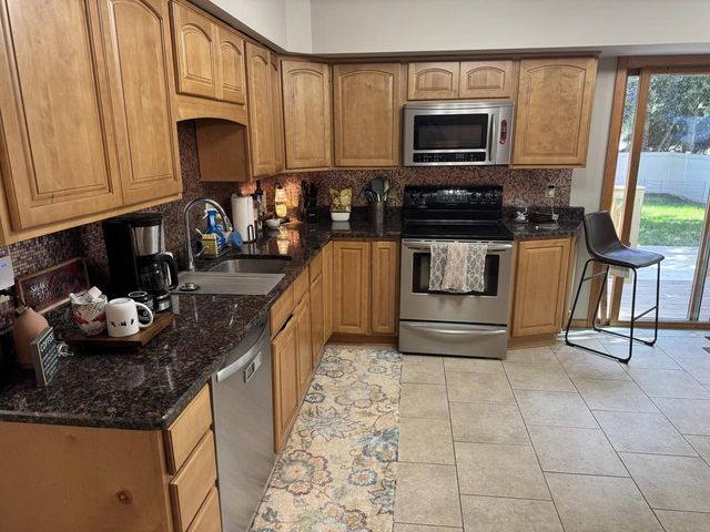 5515 Birch View ROAD, Racine, WI 53402
