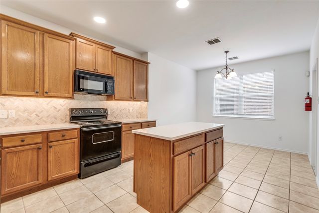 1007 Hockley Lane, Forney, TX 75126